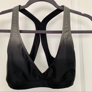 Roxy Size Med GUC black ombré sports bra